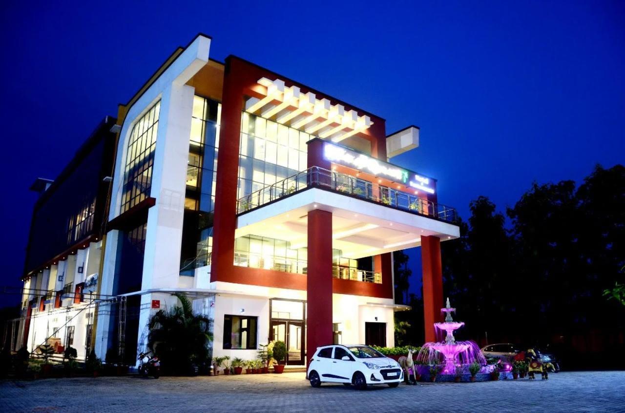 Taraji Resort Ayodhya Kültér fotó